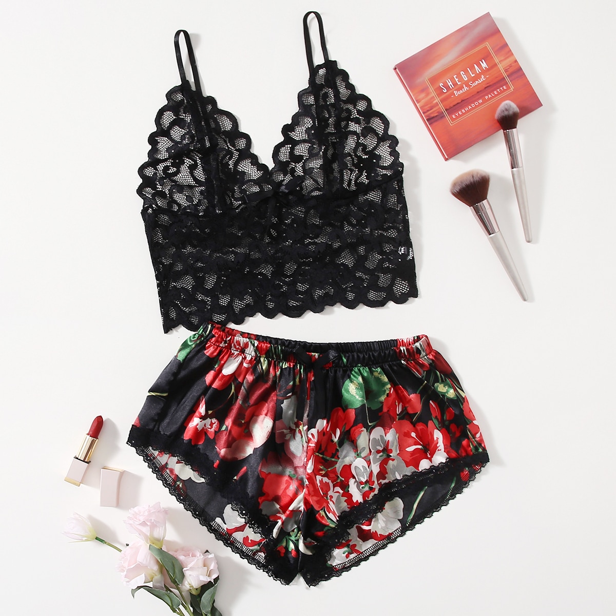 Pyjama-Set mit floraler Spitze – Lace Bralette Set Bewertung und Preis