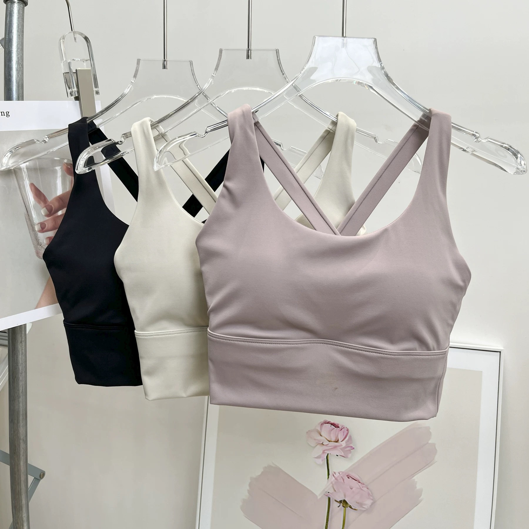 Stoßfester Lauf- und Yoga-BH – – Plunge Bra Push Up Bewertung und Preis